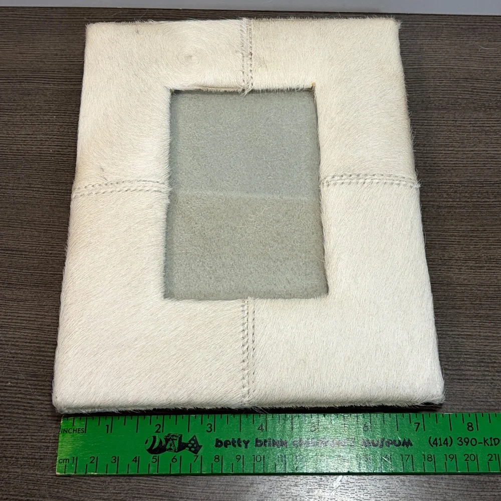 Set of 2 Gray Cream Natural Cowhide Photo Picture Frame 8 x 10. 9.5 x 7.5 - NWOT